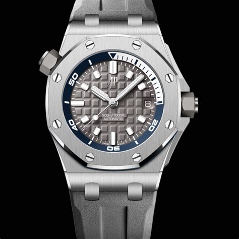 Introducing The Newly Updated Audemars Piguet Royal Oak Offshore .